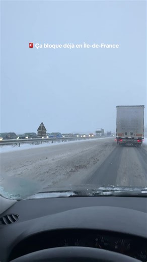 🚨 Ça bloque déjà en Île-de-France ❄️ #iledefrance #bouchon #neigeiledefrance #neige #autoroute