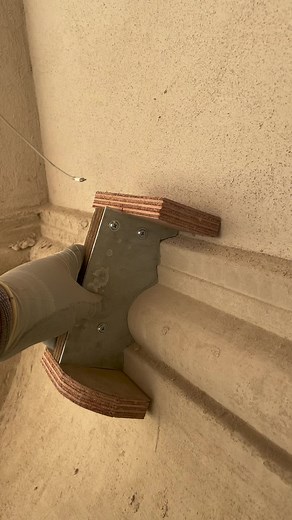 How to Secure a Metallic Bracket on Vertical Surfaces