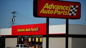Major auto parts retailer to close 700 stores & distribution centers by mid-2025