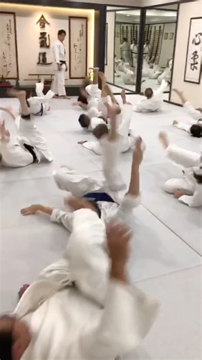 You missed the workshop? No worries, we got snippets compilation [Part 1] of the amazing fundamentals workshop of our highly trained instructors. However, nothing beats feeling the instructors and receiving their direct guidance and instruction on the mats. The video only show pieces of the workshop. If you are serious in improving your Aikido, we shall see you live at the next Ukemi workshop 💪🏻 Aikido Shinju-Kai Instructors wearing Tamashii Kokoro Aikidogi for optimal Ukemi performance. Shinj