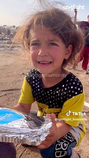 Her Heartbreaking Reaction: A Moment of Humanity