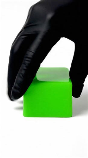 You Won’t Believe How Satisfying This Green Slime Is #satisfying #asmr #relaxing #shorts