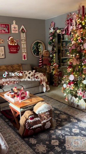 It takes me about a week to get everything set up! But this is the full tour of the living room, dining room and kitchen of our Gingerbread house. ❤️ this collection started when my husband and I were dating, we picked out a gingerbread boy & girl ornament because i thought it would be cute if we started a little tradition. And here we are 12 years later! 🥰 #fyp #gingerbread #christmas #gingerbread #christmasdecor