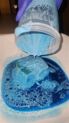Sudsy Lady 🫧🫧 | #Saves4Days Day 2 Monday Blues 💙🔵🟦🔷️ Yall know I love all my blue saved product so I was waiting for this one!! Don't ask me what's in here... | Instagram