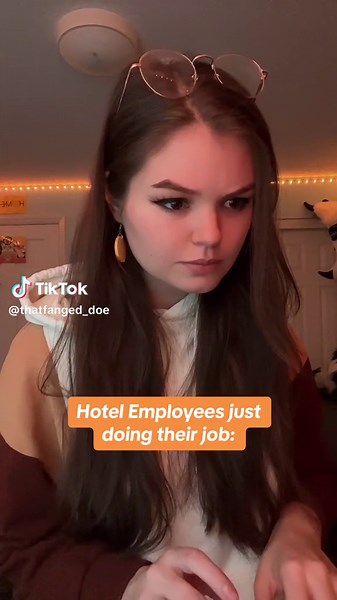 Ahh nothing like convention time 👌🏻 My next con will be Anthrocon in July!! Who will I see there?! 👀 - - #fyp #foryou #furryfandom #fursuiting #fursuit #furries #furrytiktok #fursuiter