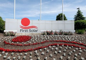 First Solar Inks Deal for $700 Million in Tax Credits to Boost U.S. Solar Manufacturing