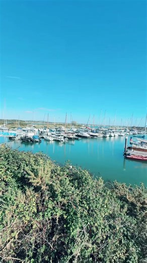  Hayling Island Holiday Park is just a stone’s throw from the beautiful marina ⛵ — perfect for boat lovers or anyone who fancies a peaceful seaside stroll ‍♀️✨. Whether you’re here to relax, explore, or soak up the coastal charm, there’s so much to discover around the park! ️ | Holiday Homes & Lodges For Sale On Hayling Island | Facebook
