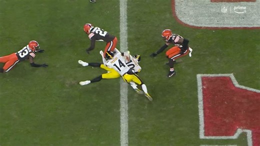 Trubisky takes his talents toward the boundary on 1-yard TD run