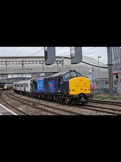 37800 pulling varmis rail class 321s to scrap #class37 #class321 #trainspotting #scrap #train