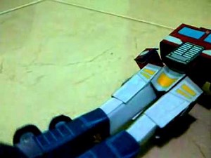 Paper Robots 1999 Optimus Prime Review