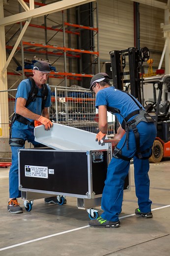 At Paris Air Lab, we showcased the future of manufacturing – and it looks strong! 💪 Our industrial #exoskeletons are revolutionising well-being on final assembly lines, significantly reducing operator fatigue and injury risk from physically demanding tasks. See how these wearable wonders are elevating comfort and efficiency, one operator at a time. #FutureFactory #FutureOfWork #Ergonomics #Airbus #Innovation #PAS25 | Airbus