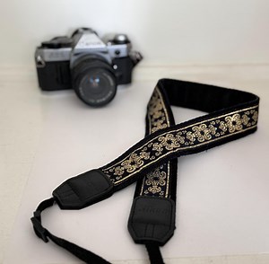 Black and Gold Camera Strap: Metallic Jacquard Neck Strap - Etsy Canada