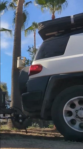 FJ Cruiser Towing Keystone Bullet Crossfire #fjcruiser #fulltimetravel #nomad #rvlife #rooftoptents