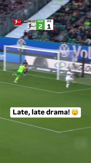 A goal behind in stoppage time, with 10 men - and Deniz Undav steps up! ✊ VfB Stuttgart | #Bundesliga | #MD5 | Bundesliga