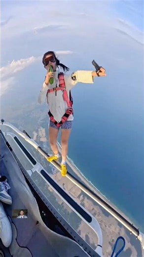 skydiving girl #dama900m #skydiving #travel #top #skydive #love #ytshorts