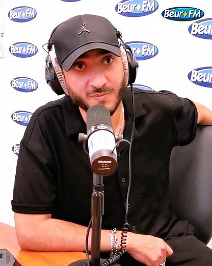 ⏯️ Le rap algérien, une musique qui s'exporte selon Farid Kalamity. 🔂 Vidéo complète disponible sur YouTube : https://youtu.be/U3kMm1Flei4?si=LKl5gTq9nZRJTe19. #FaridKalamity #Rap #Algérie #LaMatinale #Beurfm | Beur FM