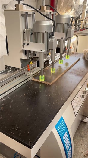 Double-Head Foot Continuous Drilling in Woodworking