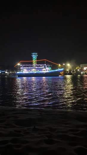 Snow in Destin. Northern lights in the sky — twice. A peaceful hurricane season. 2025 felt surreal in the best way ✨ Here’s a recap of an unforgettable year, and cheers to the magic 2026 will bring 🥂 | Hampton Inn & Suites Destin