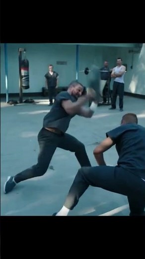 Arrow: Oliver Queen Prison Fight (HD)