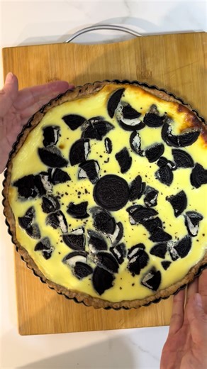 Oreo Cake 🍰 oreo cake recipe with box cake oreo cake recipes oreo birthday cake 3 ingredient oreo cake achievement cake trending #oreo #cake #asmrfood #tiktokfood #creatorsearchinsights