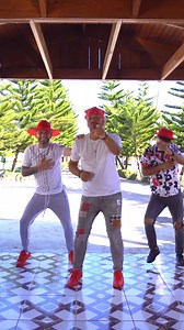 Quieren mas video de esto tres? Learn to dance Bachata at http://IslandTouchOnline.com — ATACA x Fuego dance sneaker: https://fuegoshoes.com/pages/ataca — | ATACA y La Alemana