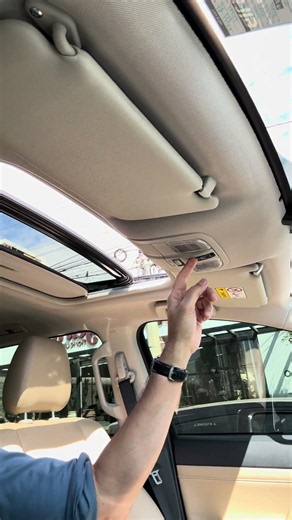 PAJERO SPORT HPE S 2024. It’s not a "panoramic roof," but it fits the car's purpose well. #pajero...