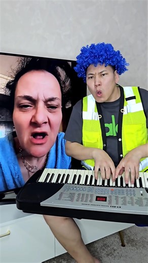 Singing Lesson Gone Wrong 🎶🤣💥