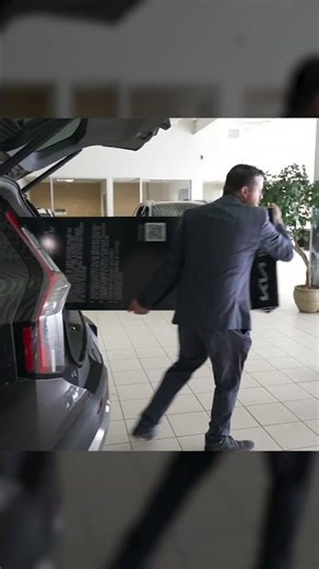 L’ESPACE DÉMESURÉ DU KIA EV9... À VOS RISQUES ET PÉRILS !