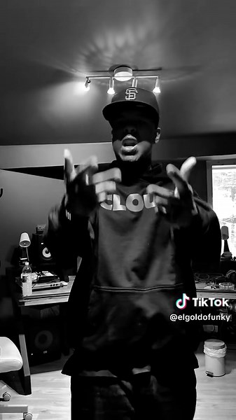 David Pneuma: Rap Latino by Akapellah