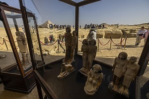Egypt unveils ancient ‘secret keeper’ tomb, golden mummy