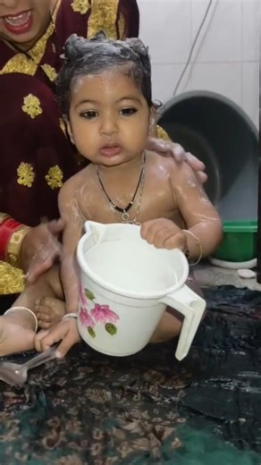 so cutebaby boy enjoyed bathing #babyboy #bhojpuri #sohar #newbornbaby