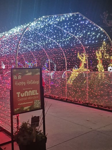 Jackson Park Christmas Lights Display in Windsor, Ontario