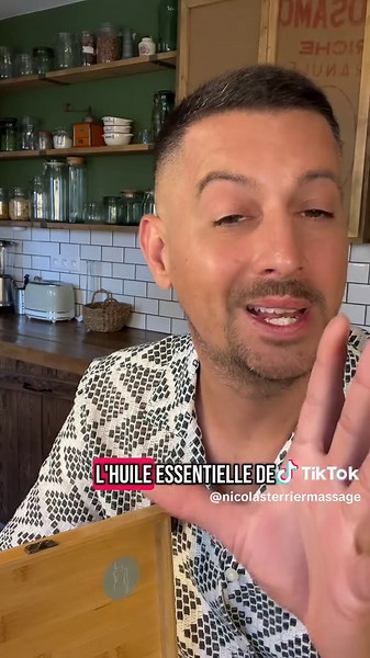 Utilisation des Huiles Essentielles à la Maison