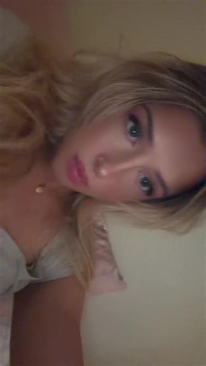 Lara🪽 (@i.heart.lara)’s videos with original sound - 𝙛𝙭𝙨𝙩𝙮𝙧𝙚𝙭