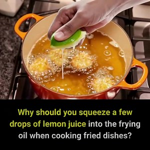 Squeezing lemon into the pan of oil before frying brings unexpected results 😲 | Likenow