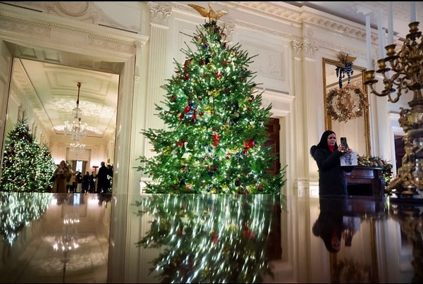 Explore the White House's stunning Christmas decor