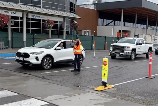 Kelowna International Airport - YLW on Reels
