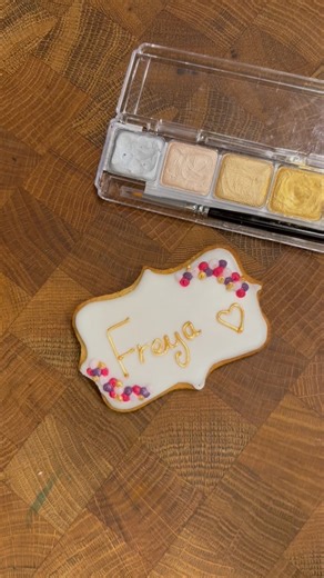 Sometimes, it’s all about being golden! #finaldetails #birthday #birthdaybiscuits #handmade #handpainted #icedbiscuits #treats #personalised #bts #fyp #golden | Camilla's Kitchen