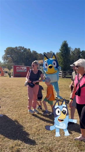 Look who stopped in! BLUEY!🩵 He will be here off & on all day! Buy your tickets now! Open 10-6 https://honeysucklehillfarm.com/pages/pricing | Honeysuckle Hill Farm