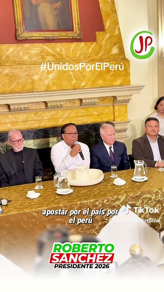 Roberto Sánchez recibe respaldo de líderes políticos por la democracia