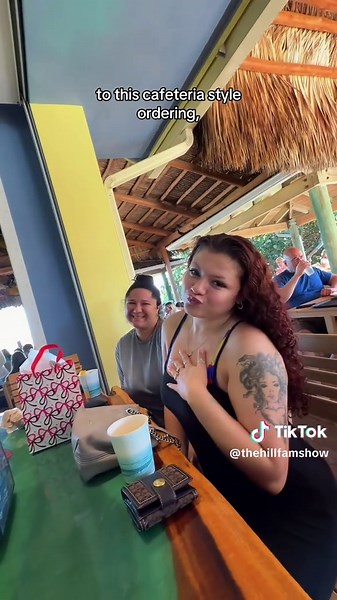 Hidden gem alert 🌊 Grab breakfast or lunch, order right at the window, no tipping, no waiting — just beach vibes. Sit under the tiki hut or take it straight to the sand 🏖️ #StuartFL #TreasureCoast #StuartFlorida #FloridaEats #BeachCafe @seasidecafe