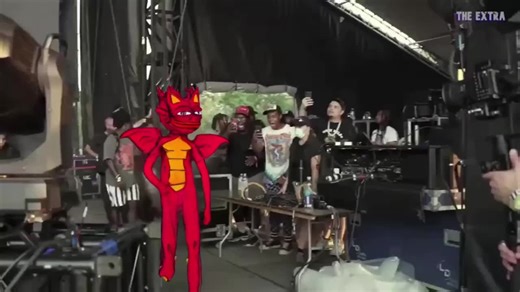 $FLAME on stage, on the charts, and in your portfolio. The fire’s spreading—don’t get left behind. 🔥 #Fueltheflame #FLAME #Crypto #Solana #Meme