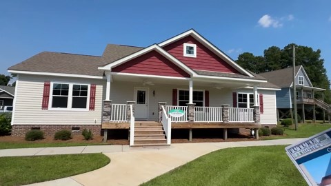 Carolina Ranch by Cavco-Martinsville | 3 bed, 2 bath prefab house tour