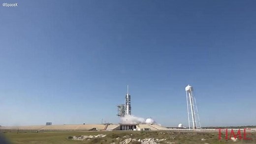 SpaceX complete's first static fire test of Falcon Heavy