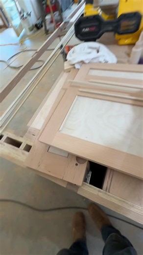 Ran nearly 1k ft so far will need to make a few more hundred ft to finish up just using all the material up I have first trying not to have anything leftover when the jobs complete… #carpenter #craftsman #customwoodwork #handmade #texas