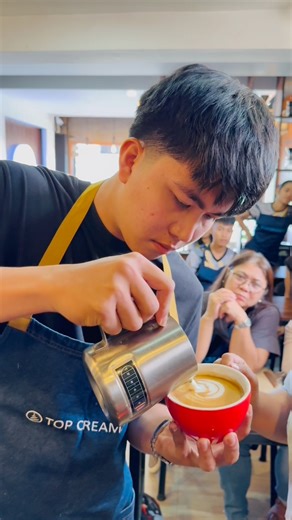 ☕ 𝐂𝐨𝐟𝐟𝐞𝐞 𝐁𝐚𝐫𝐢𝐬𝐭𝐚 𝐁𝐮𝐬𝐢𝐧𝐞𝐬𝐬 𝐓𝐫𝐚𝐢𝐧𝐢𝐧𝐠 ☕ Learn. Brew. Build your own coffee business. 🚀 📩 Start your café journey: http://m.me/KoolerZFood #KoolerZ #CoffeeBusiness #BaristaTraining #TopCreamery | KoolerZ Food & Beverages