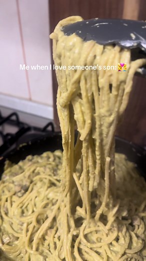 #cookingformyboyfriend #cooking #pestopasta #ideidemancare #dinnerideas