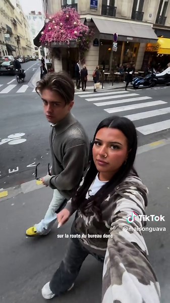 En mission pour un client : direction Acne Studios pour récupérer une demande spécifique !!