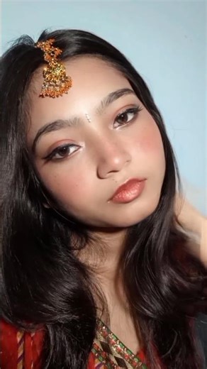 Baddie in a saree 💋 #makeup #glowup #beauty #swan #bollywood