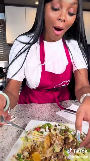 Ghetto Girlz Eat on TikTok